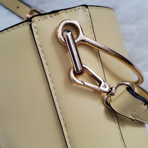 NBW Yellow Bucket Bag - Picture 5 of 5